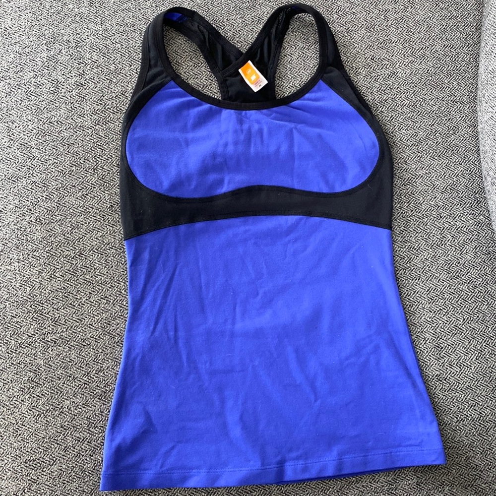 XS Lucy work out top - never worn